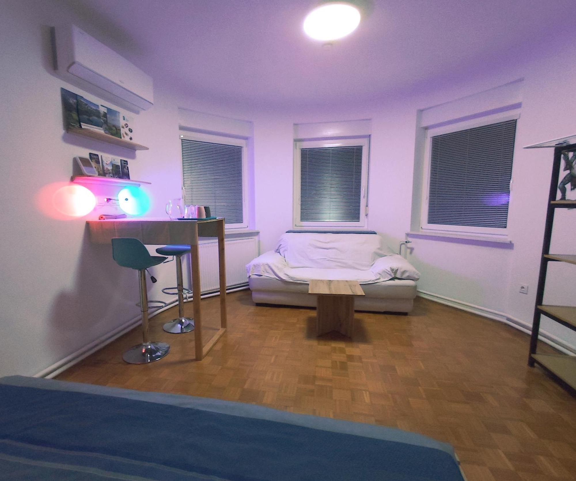 Roomserv Lublaň Pokoj fotografie